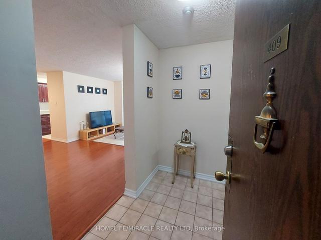 409 - 25 Kensington Rd S, Condo with 2 bedrooms, 1 bathrooms and 1 parking in Brampton ON | Image 23