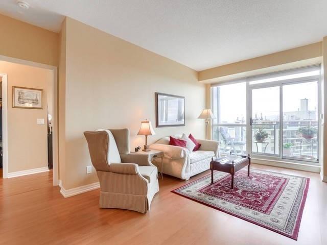 1405 - 1403 Royal York Rd, Condo with 2 bedrooms, 2 bathrooms and 1 parking in Toronto ON | Image 27