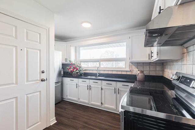 438 Stevenson Rd N, House detached with 3 bedrooms, 3 bathrooms and 4 parking in Oshawa ON | Image 24