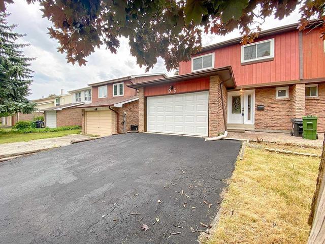 95 Homedale Dr, House semidetached with 3 bedrooms, 3 bathrooms and 3 parking in Toronto ON | Image 1