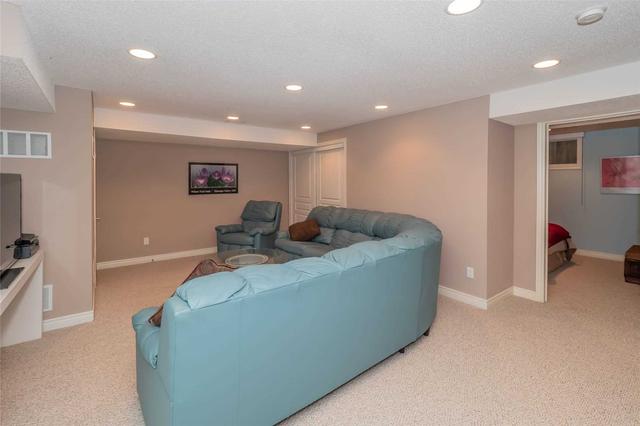 2869 Purvis St, House detached with 4 bedrooms, 5 bathrooms and 5 parking in Innisfil ON | Image 7