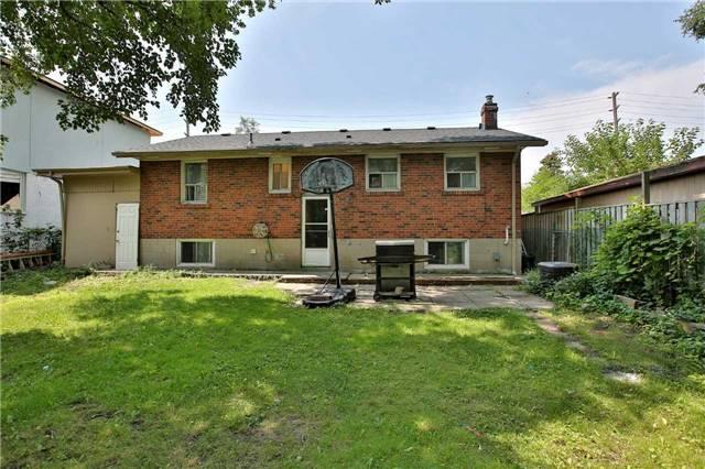 47 Minnacote Ave, House detached with 3 bedrooms, 2 bathrooms and 4 parking in Toronto ON | Image 19