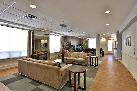 1003 - 99 Hayden St, Condo with 2 bedrooms, 1 bathrooms and 1 parking in Toronto ON | Image 3