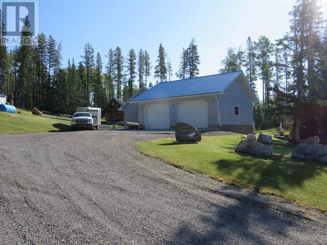 533 Raven Rise, House detached with 3 bedrooms, 3 bathrooms and null parking in Clearwater County AB | Image 1