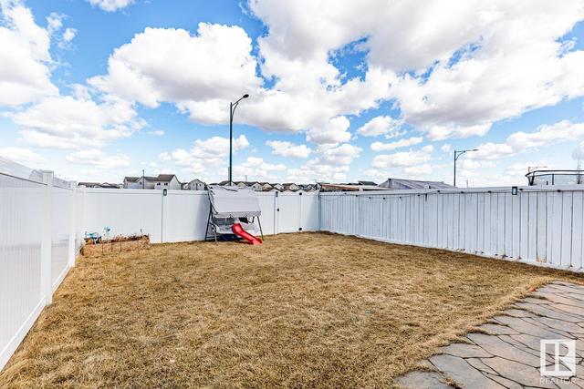 2444 17 Av Nw, House semidetached with 4 bedrooms, 3 bathrooms and null parking in Edmonton AB | Image 58