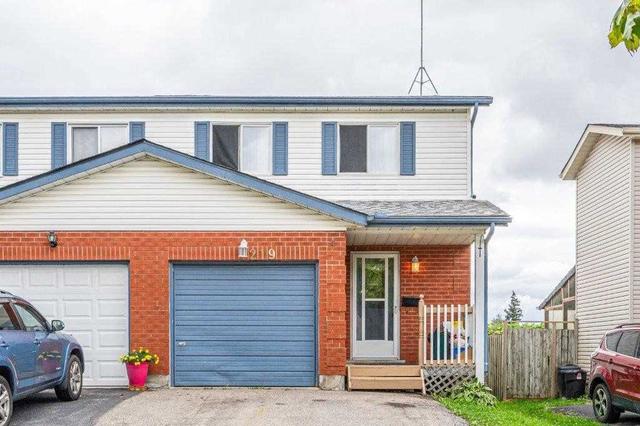 219 Grulke St, House semidetached with 3 bedrooms, 2 bathrooms and 3 parking in Kitchener ON | Image 1