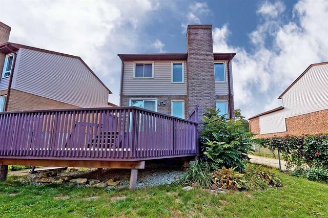 71 Sandyhook Sq, House detached with 3 bedrooms, 3 bathrooms and 3 parking in Toronto ON | Image 9