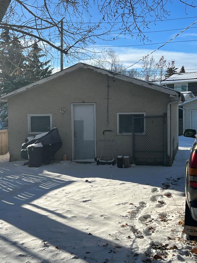3039 Doverville Crescent Se, Home with 5 bedrooms, 2 bathrooms and 3 parking in Calgary AB | Image 19