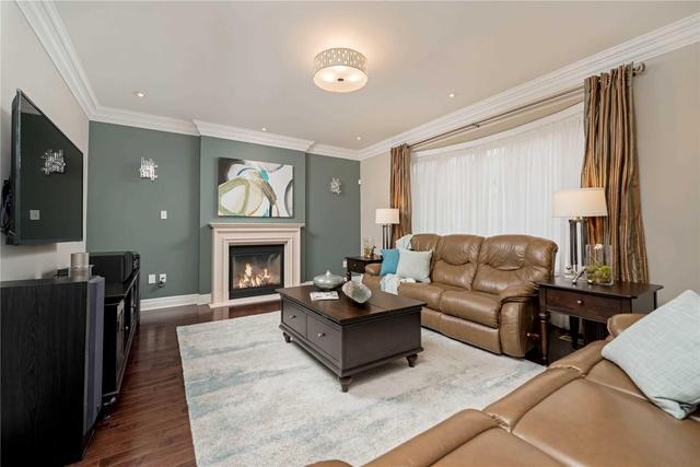 800 Reece Crt, House detached with 4 bedrooms, 4 bathrooms and 4 parking in Milton ON | Image 9