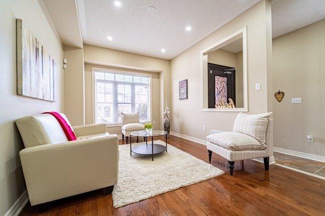 6 Hybrid St, House detached with 4 bedrooms, 3 bathrooms and 6 parking in Brampton ON | Image 2