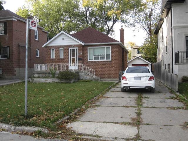 658 Bedford Park Ave, House detached with 2 bedrooms, 2 bathrooms and 5 parking in Toronto ON | Image 10
