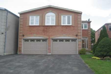 81 Roxanne Cres, House detached with 4 bedrooms, 3 bathrooms and 6 parking in Toronto ON | Image 2