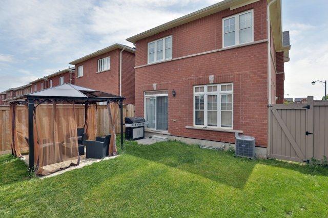 363 Nairn Circ, House semidetached with 4 bedrooms, 3 bathrooms and 1 parking in Milton ON | Image 19
