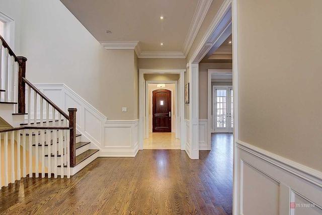 81 Stormont Ave, House detached with 5 bedrooms, 5 bathrooms and 4 parking in Toronto ON | Image 23