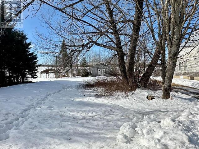 481 Route 595, House detached with 4 bedrooms, 1 bathrooms and null parking in Southampton NB | Image 5