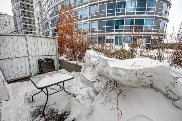 th 327 - 38 Lee Centre Dr, Townhouse with 3 bedrooms, 2 bathrooms and 1 parking in Toronto ON | Image 15