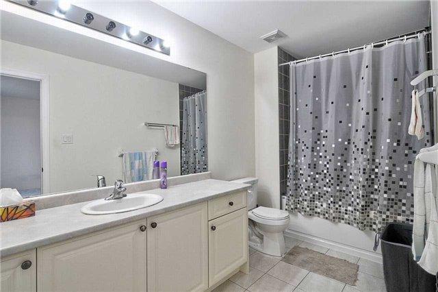 46 Zanetta Cres, House semidetached with 3 bedrooms, 3 bathrooms and 2 parking in Brampton ON | Image 6