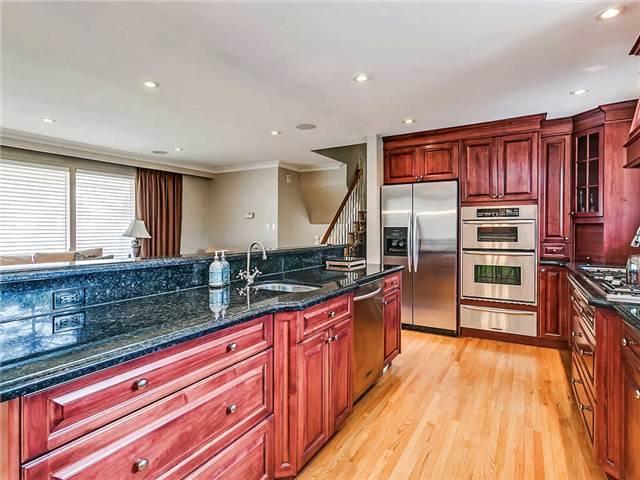 372 Pinehurst Dr, House detached with 4 bedrooms, 3 bathrooms and 4 parking in Oakville ON | Image 6