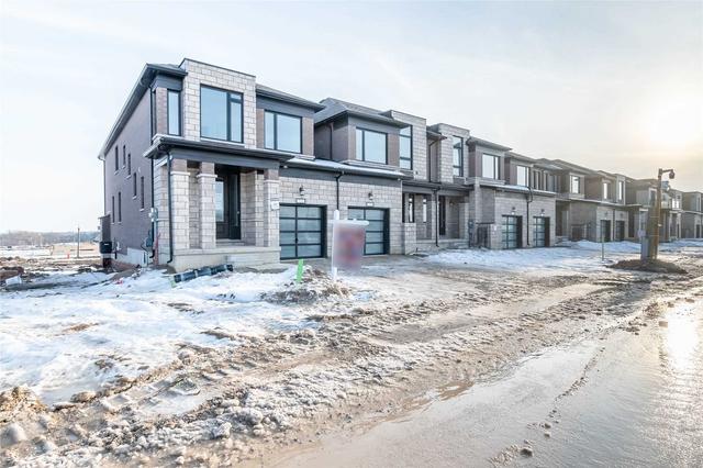 722 Khalsa Dr, House attached with 4 bedrooms, 3 bathrooms and 3 parking in Mississauga ON | Image 23