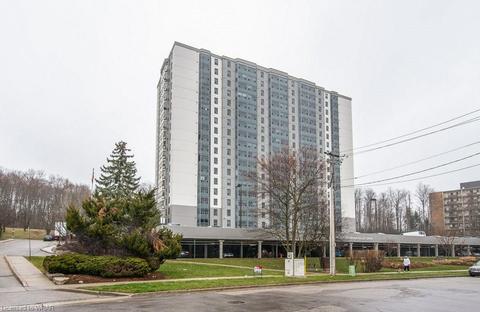 114-55 Green Valley Drive, Kitchener, ON, N2P1Z6 | Card Image