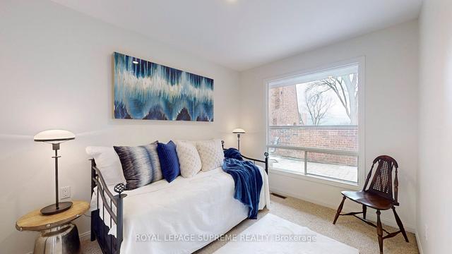 12 - 20 La Rose Ave, Townhouse with 4 bedrooms, 4 bathrooms and 2 parking in Toronto ON | Image 9
