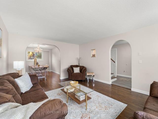 772 Ferndale St, House detached with 4 bedrooms, 3 bathrooms and 8 parking in Oshawa ON | Image 36