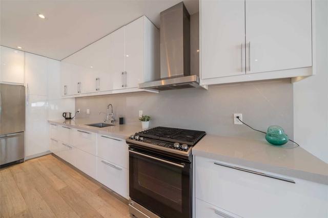 23 Fifth St, House detached with 3 bedrooms, 4 bathrooms and 2 parking in Toronto ON | Image 38