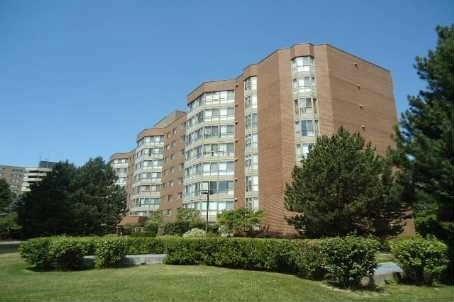 502 - 5 Weldrick Rd W, Condo with 2 bedrooms, 2 bathrooms and 1 parking in Richmond Hill ON | Image 1