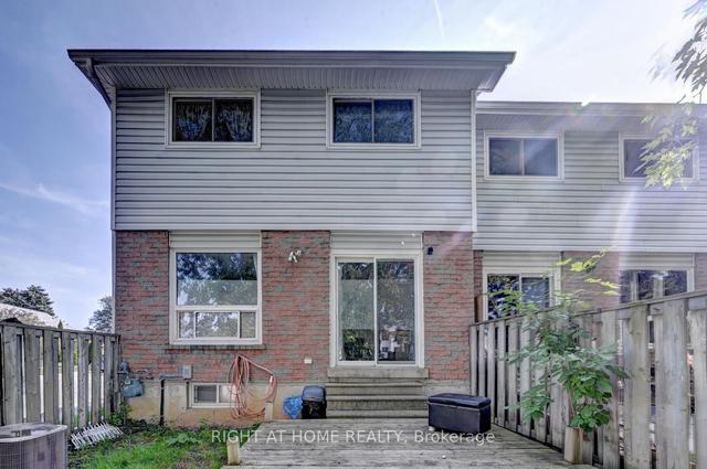 60 - 32 Mowat Blvd, Townhouse with 3 bedrooms, 3 bathrooms and 1 parking in Kitchener ON | Image 32