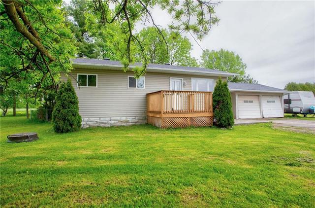 198 Drive In Road, House detached with 5 bedrooms, 2 bathrooms and 4 parking in Laurentian Valley ON | Image 2