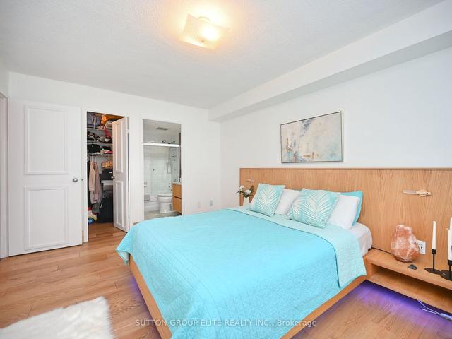 1602 - 50 Elm Dr E, Condo with 3 bedrooms, 2 bathrooms and 2 parking in Mississauga ON | Image 7