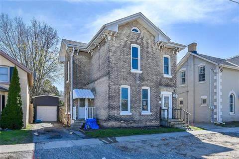 8 Palmerston Avenue, House detached with 4 bedrooms, 1 bathrooms and 3 parking in Brantford ON | Card Image