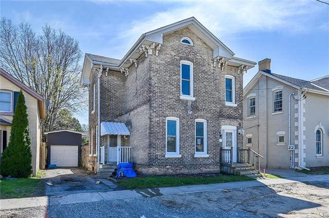 8 Palmerston Avenue, House detached with 4 bedrooms, 1 bathrooms and 3 parking in Brantford ON | Image 1
