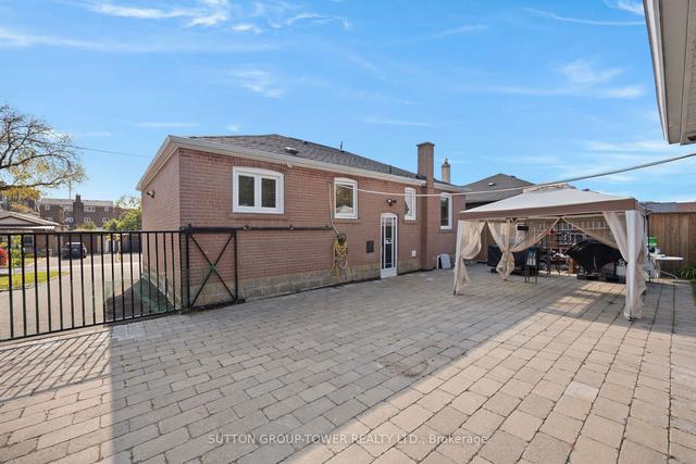 246 Epsom Downs Dr, House detached with 2 bedrooms, 3 bathrooms and 7 parking in Toronto ON | Image 30