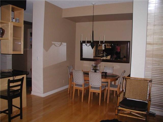 Sph05 - 397 Front St W, Condo with 2 bedrooms, 2 bathrooms and 1 parking in Toronto ON | Image 5
