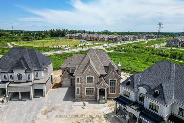 11 Mountain Vista Crt, House detached with 5 bedrooms, 6 bathrooms and 8 parking in Vaughan ON | Image 34