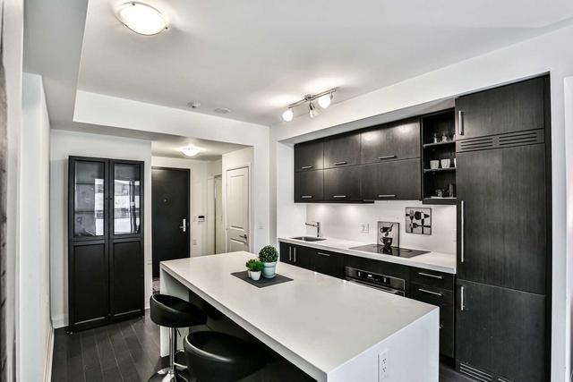 1011 - 1080 Bay St, Condo with 1 bedrooms, 1 bathrooms and 0 parking in Toronto ON | Image 6