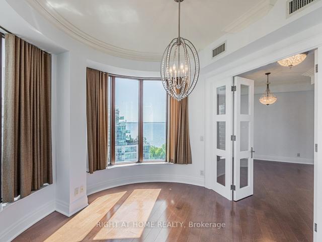 lph19 - 2095 Lake Shore Blvd W, Condo with 3 bedrooms, 4 bathrooms and 4 parking in Toronto ON | Image 21