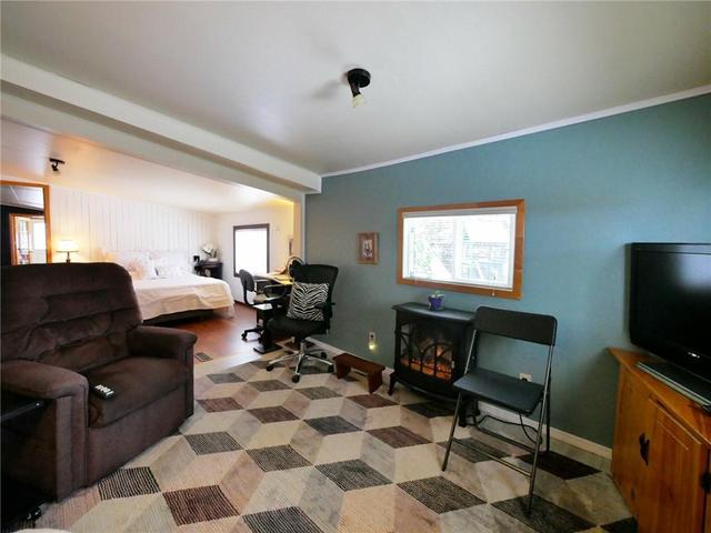 225 John Street, House detached with 2 bedrooms, 1 bathrooms and 2 parking in Madawaska Valley ON | Image 15