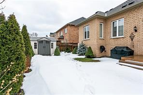 219 Alison Cres, House detached with 1 bedrooms, 3 bathrooms and 4 parking in Oakville ON | Image 25