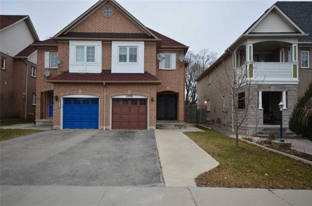 6990 Tassel Cres, House semidetached with 3 bedrooms, 4 bathrooms and 2 parking in Mississauga ON | Image 1