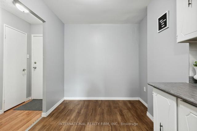 221 - 4064 Lawrence Ave E, Townhouse with 3 bedrooms, 2 bathrooms and 1 parking in Toronto ON | Image 3