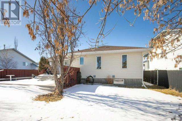 35 Heenan Crescent, House detached with 5 bedrooms, 3 bathrooms and 4 parking in Sylvan Lake AB | Image 7