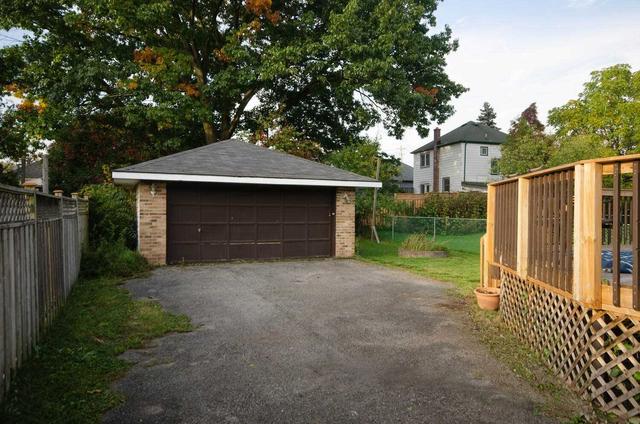 162 Spencer St E, House detached with 2 bedrooms, 3 bathrooms and 6 parking in Cobourg ON | Image 27