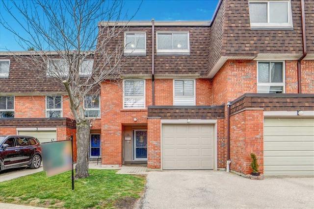 14 - 2395 Bromsgrove Rd, Townhouse with 4 bedrooms, 3 bathrooms and 2 parking in Mississauga ON | Image 1