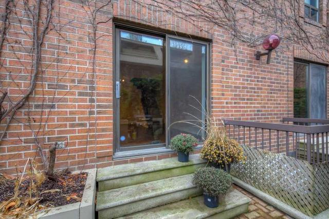 203 - 19 Dundonald St, Condo with 2 bedrooms, 2 bathrooms and 1 parking in Toronto ON | Image 19