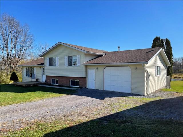 584 Hinchey Road E, House detached with 3 bedrooms, 2 bathrooms and 10 parking in Tyendinaga ON | Image 1
