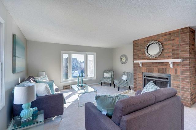 44 Carr Dr, House detached with 3 bedrooms, 3 bathrooms and 6 parking in Ajax ON | Image 4