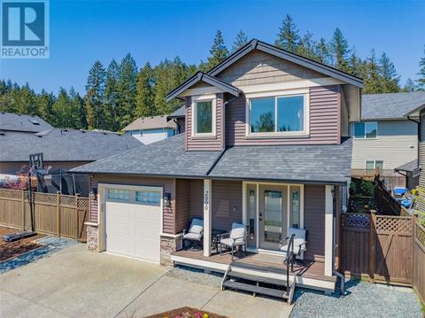 2000 Swordfern Rd, House detached with 3 bedrooms, 3 bathrooms and 2 parking in Nanaimo BC | Card Image