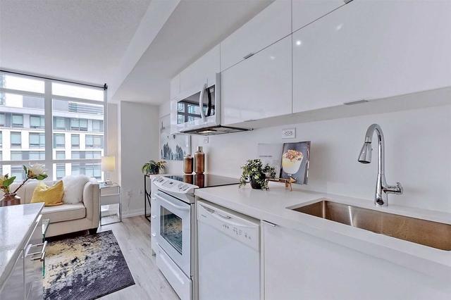 615 - 151 Dan Leckie Way, Condo with 2 bedrooms, 2 bathrooms and 1 parking in Toronto ON | Image 3